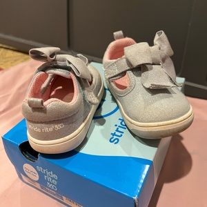 Stride rite size 4